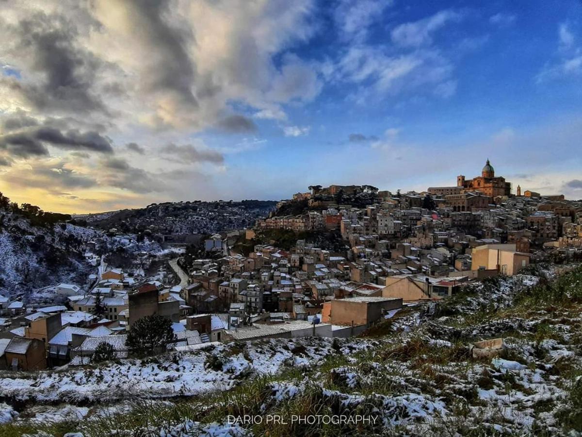 B&B Borgo Antico Пьяцца-Армерина Экстерьер фото